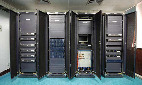 <b>UPS电源能用多久？UPS能供电多长时间?</b>